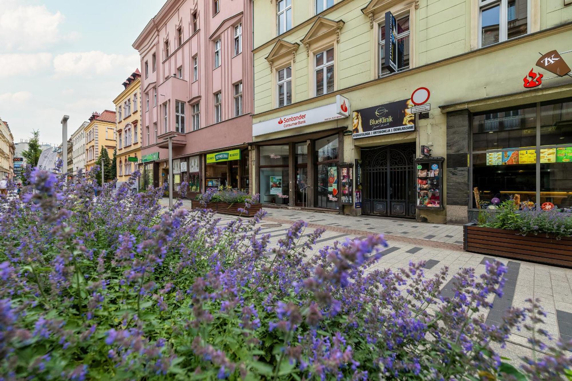 Nowoczesne I Stylowe Apartamenty W Centrum Bytomia Blisko Rynku By Noclegi Renters Extérieur photo